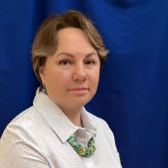 Старостина Елена